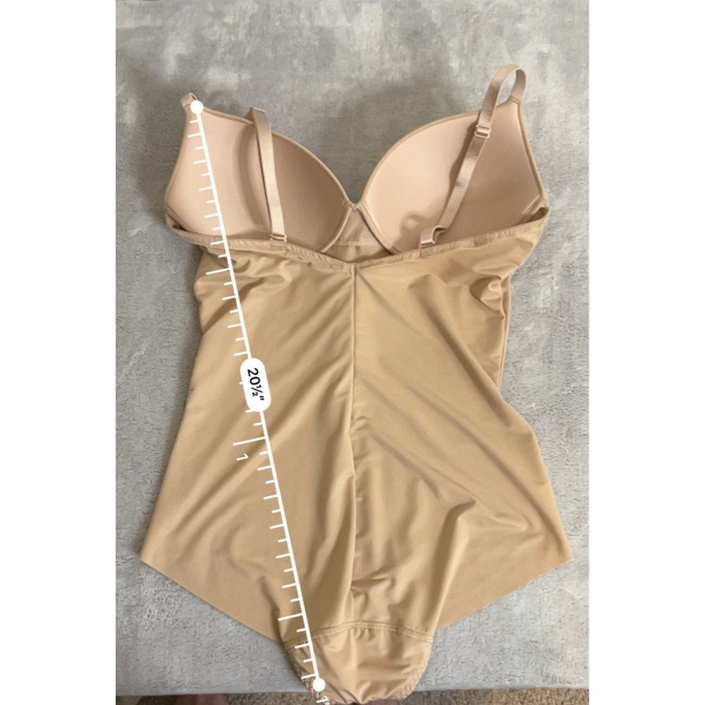 Women's Assets by Spanx Nude Beige Bodysuit L - Picture 9 of 10